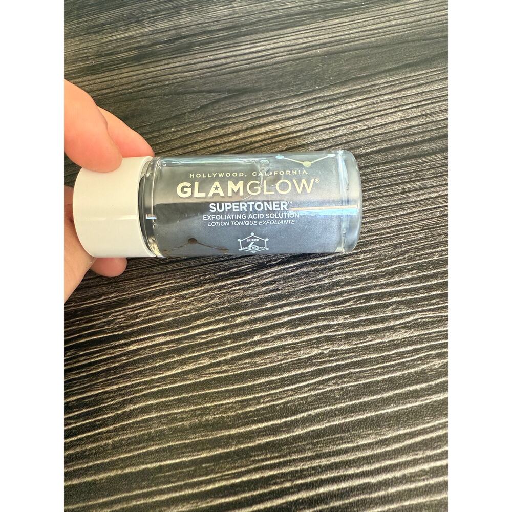 NWT GLAMGLOW Supertoner Exfoliating Acid Solution 1 Fl Oz